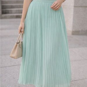 Elegant Mint Maxi Skirt